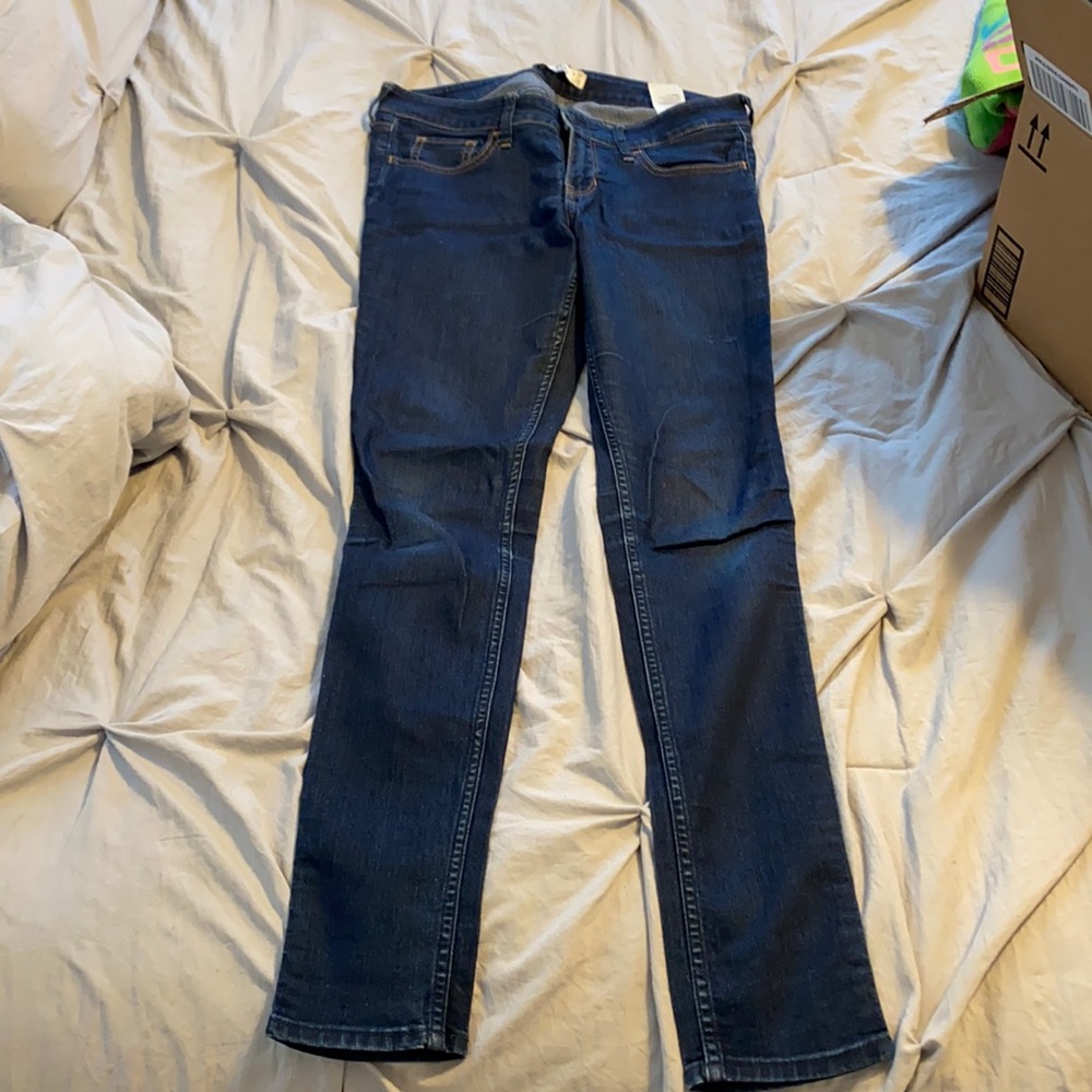 Hollister dark blue jeans